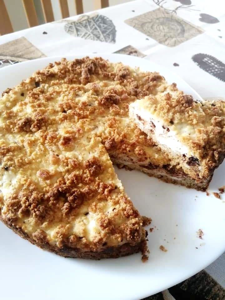 torta chetogenica ricotta e cioccolato