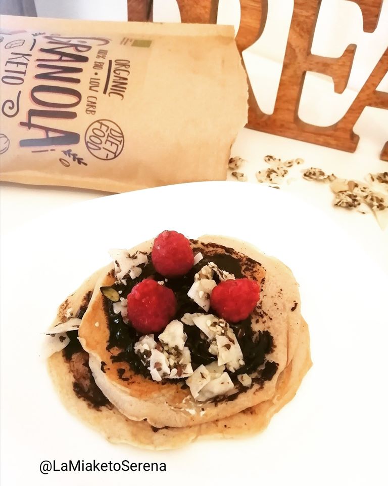 Pancake lamponi e granola